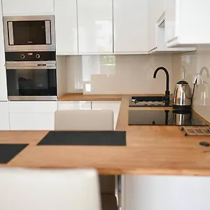 Przy Metro Kondratowicza Apartament